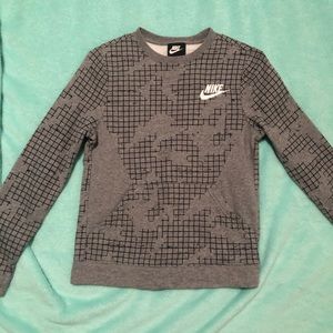 NIKE Boys Gray Crewneck